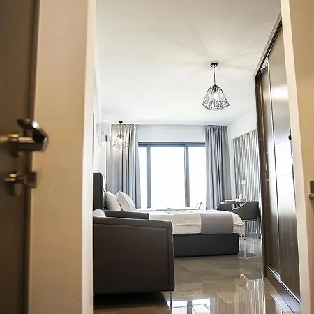 Jimmy's Hotel apartamentowy Larnaca