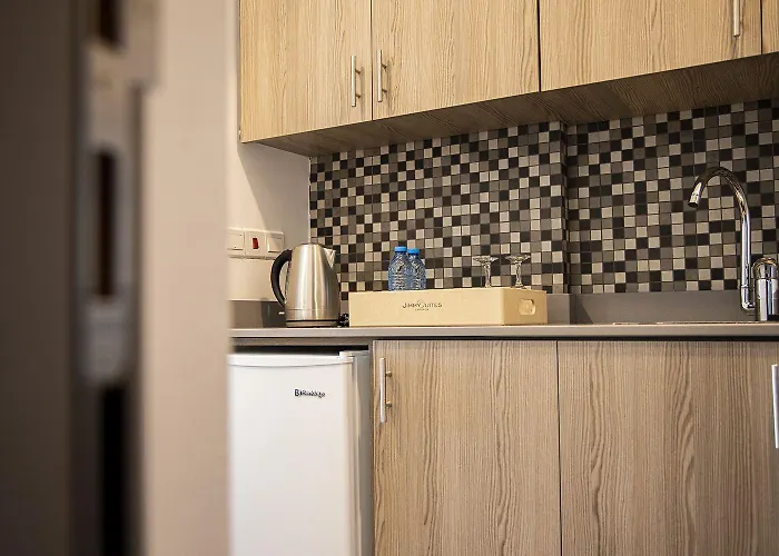 Jimmy's Апарт-готель 4*