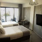 Jimmy's Aparthotel 4*