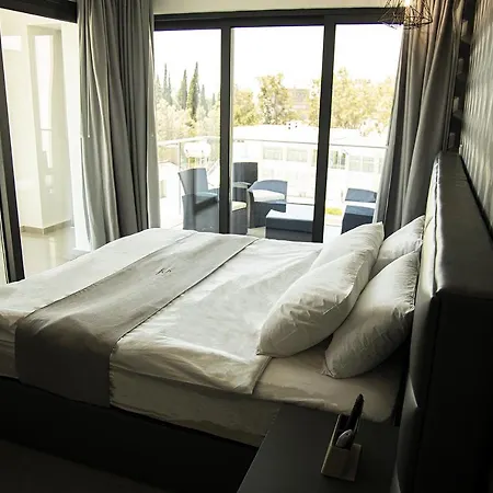 Jimmy's Aparthotel Larnaca